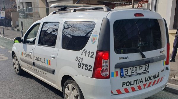 Patru mașini ale Poliției Locale din București au fost amendate pentru parcarea ilegală