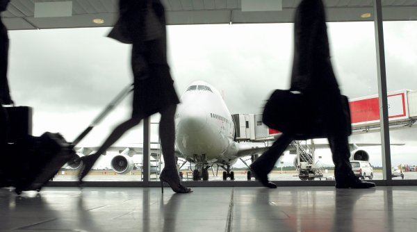 Companiile aeriene impun o nouă regulă pentru pasageri | Persoane care nu se conformează nu vor fi primite la bord 