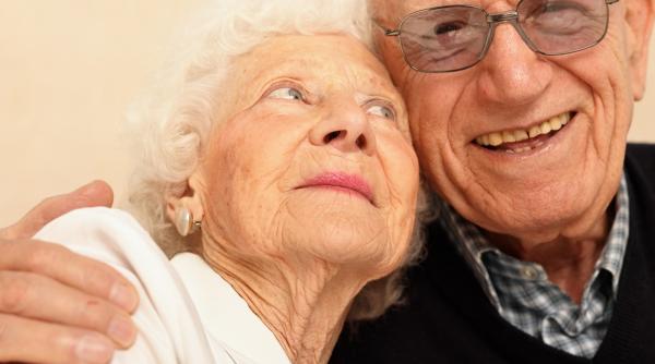 pensii card bani paste pensionari