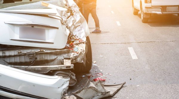 Situația în care șoferii care produc un accident rutier pot pleca de la locul faptei | Momentul când trebuie raportat un accident