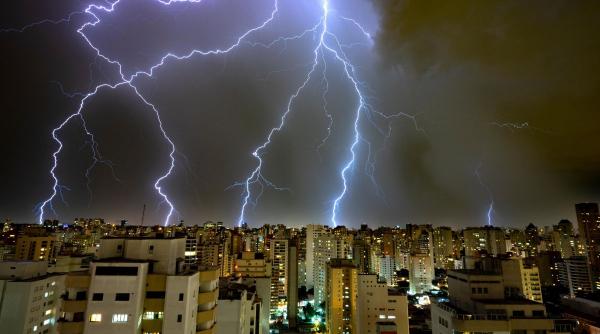avertizare meteo anm ploi vijelii meteorologi precipitatii peste 40 lmp