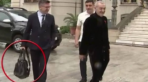 Ce e în geanta politicianului care iese de la negocieri cu Gigi Becali. Mihail Neamţu vorbeşte despre ortodoxism şi “marea resetare”