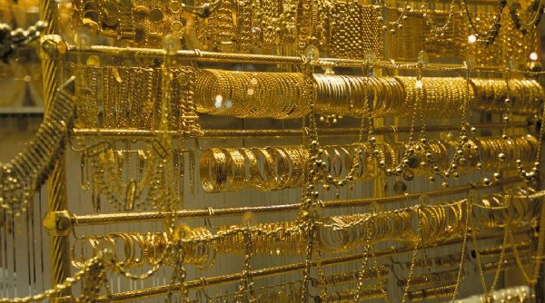 Ţara de lângă România ce şi-a majorat rezervele de aur cu 3.000%. Fiecărui cetăţean îi revin câte 10 grame din preţiosul metal