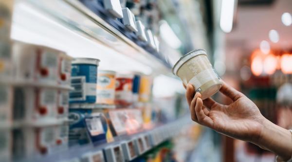 ce contine iaurt industrial alexandru ciric