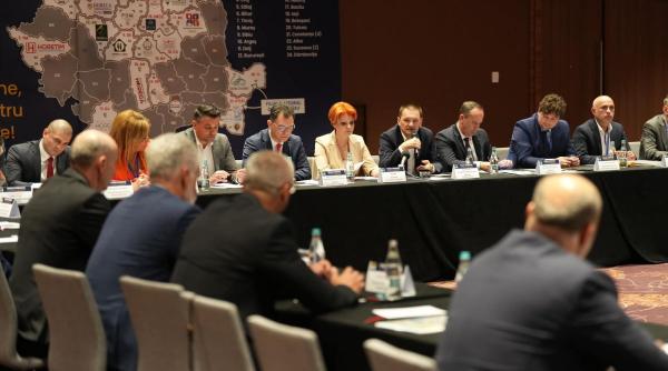 doua hoteluri renume construite craiova lia olguta vasilescu numar turisti tot mai mare