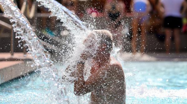 cea mai calda zi din ultimii 65 de ani temperaturile au depasit 40 de grade