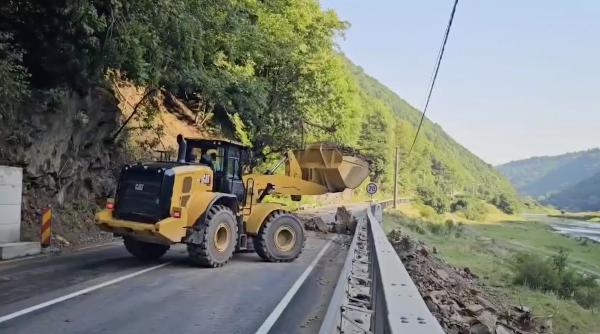 cum arata lucrari pe valea oltului cnair cad bolovani carosabil