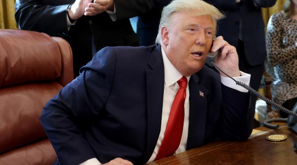 trump a vorbit la telefon cu zelenski si i a promis ca va pune capat razboiului din ucraina daca va