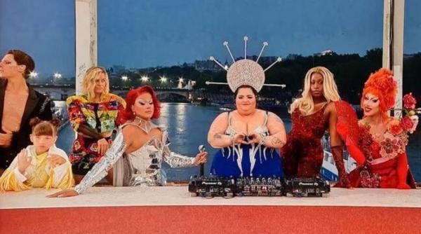 fata hidoasa a depravatilor posedati ideologic vasile banescu reactioneaza dur la cina cea de taina