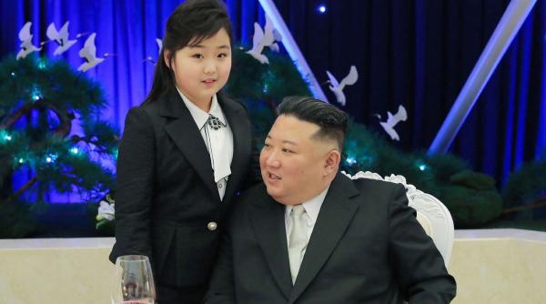 kim jong un isi pregateste fiica adolescenta sa ii ia locul la conducerea tarii