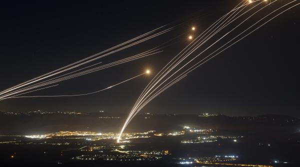 israelul se asteapta ca atacul iranului sa dureze mai multe zile teheranul spune ca nu i pasa daca raspunsul va declansa un razboi israelul se asteapta ca atacul iranului sa dureze mai multe zile teheranul spune ca nu i pasa daca raspunsul va declansa un razboi