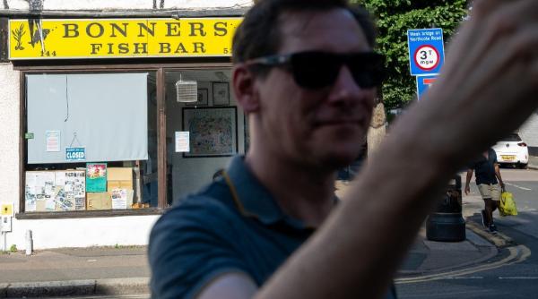 banksy a dezvaluit o noua opera de arta in londra ce reprezinta pictura