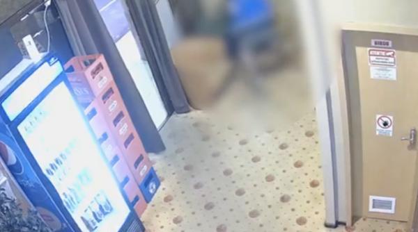 politia din baia mare cauta un barbat care a incercat sa violeze angajata unui cazinou nu a reusit asa ca i a furat banii si a fugit