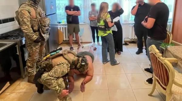 o retea dirijata de un rus din r moldova pacalea militarii ucraineni pe internet le vindea masini si drone care de fapt nu existau