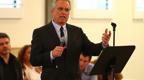 robert kennedy jr nu va aparea pe buletinul de vot din new york la alegerile prezidentiale dupa ce si a falsificat adresa de resedinta