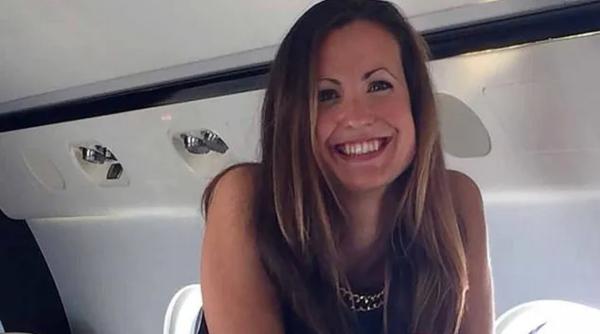 timp de doua secunde mi am pierdut bebelusul in mare marturia unei supravietuitoare de pe iahtul scufundat langa sicilia