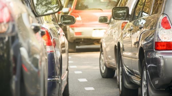 sectorul din bucuresti in care masinile parcate pe trotuar vor fi ridicate