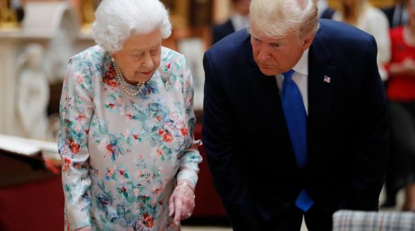 donald trump infuriat de sustinerea ca regina elisabeta a ii a il considera necioplit eram presedintele ei preferat