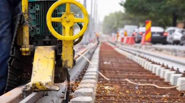 noi restrictii de trafic in bucuresti timp de 6 luni incep lucrarile de modernizare a liniilor de tramvai in zona depoului titan
