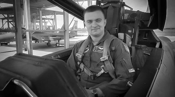 un pilot de top al ucrainei a murit in atacul in care a picat primul f 16 cine a fost moonfish care s a dus in sua sa ceara ajutor un pilot de top al ucrainei a murit in atacul in care a picat primul f 16 cine a fost moonfish care s a dus in sua sa ceara ajutor
