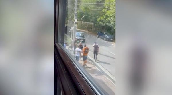 un comisar de politie din valcea a fost prins in flagrant in timp ce lua 2 000 de euro mita intr un restaurant