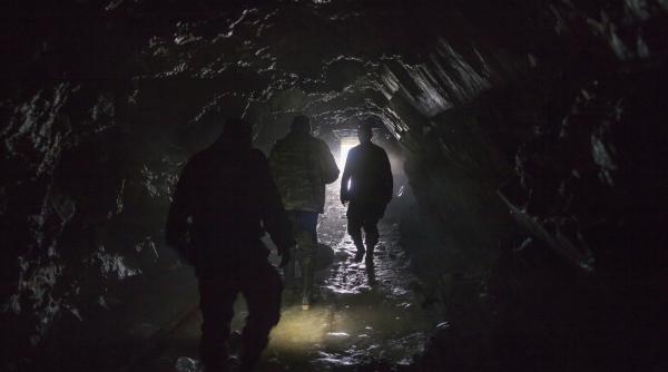 fostii mineri protesteaza in baia mare nemultumiti de recalcularea pensiilor si au riscat viata unii sunt bolnavi de silicoza