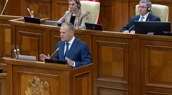 donald tusk a tinut un discurs in limba romana in parlamentul de la chisinau veti putea conta intotdeauna pe polonia