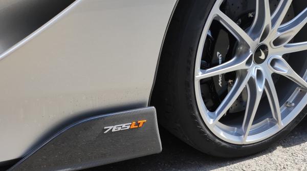 imagini cu cel mai puternic mclaren lt spider adus pentru inspectie la rar forta lux si siguranta pe patru roti