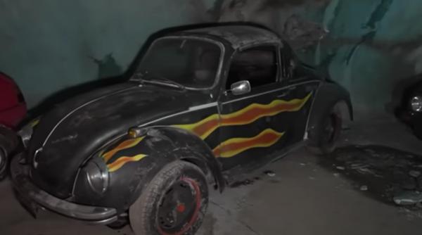 zeci de masini de colectie au fost descoperite in tunelurile unei mine abandonate din elvetia