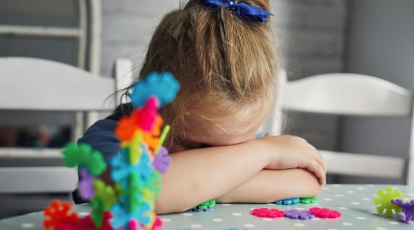 tot mai multe gradinite de stat se inchid parintii sunt nevoiti sa apeleze la cele private unde platesc sume uriase in fiecare luna