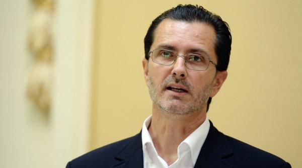 vasile banescu critica folosirea religiei in scopuri populiste si manipulatoare restul e abuz lingvistic si contextual