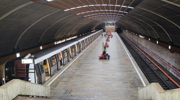 cum va circula metroul de craciun si revelion programul anuntat de metrorex