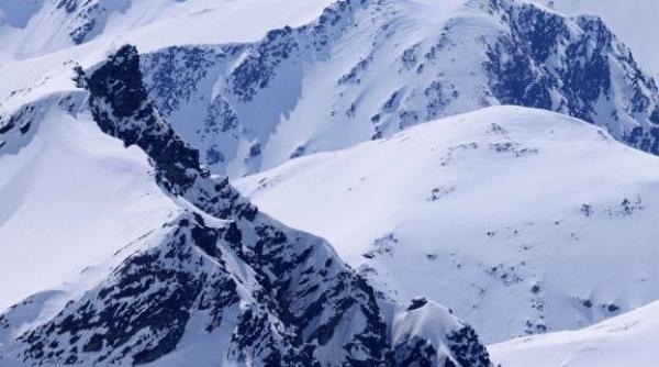 operatiune de salvare dificila in ajun de craciun trei ucraineni sunt blocati in muntii maramuresului de cateva zile