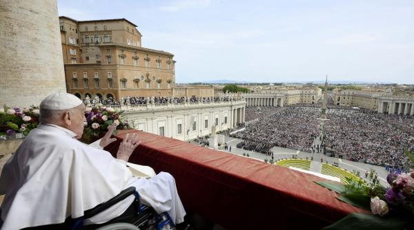 roma a fost pusa sub alerta maxima dupa moartea papei francisc vaticanul suspenda canonizarea lui carlo acutis roma a fost pusa sub alerta maxima dupa moartea papei francisc vaticanul suspenda canonizarea lui carlo acutis