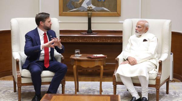 jd vance avertizeaza din india secolul 21 ar putea fi o perioada foarte intunecata pentru intreaga omenire jd vance avertizeaza din india secolul 21 ar putea fi o perioada foarte intunecata pentru intreaga omenire