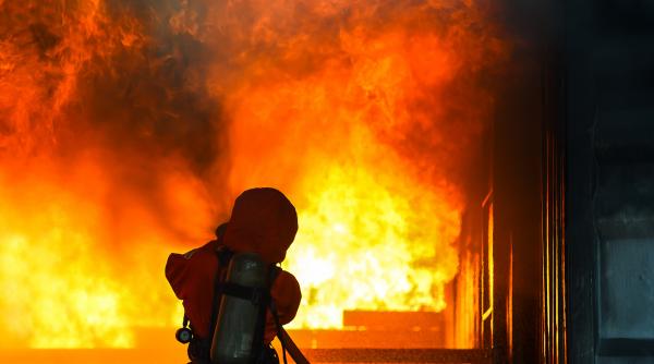 19 incendii de locuinte au loc in romania zilnic asigurarile nu pot preveni un dezastru dar pot preveni un dezastru financiar 19 incendii de locuinte au loc in romania zilnic asigurarile nu pot preveni un dezastru dar pot preveni un dezastru financiar