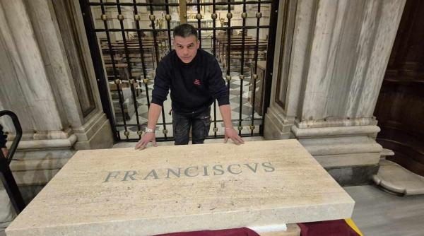 marturia romanului care a lucrat la mormantul papei francisc am avut foarte multe indicii sa fim atenti a fost un lucru dichisit marturia romanului care a lucrat la mormantul papei francisc am avut foarte multe indicii sa fim atenti a fost un lucru dichisit