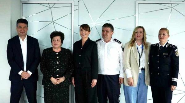 program educational de parteneriat intre ntt data romania i p j si i s j cluj protejam copiii de pericolele din mediul online program educational de parteneriat intre ntt data romania i p j si i s j cluj protejam copiii de pericolele din mediul online
