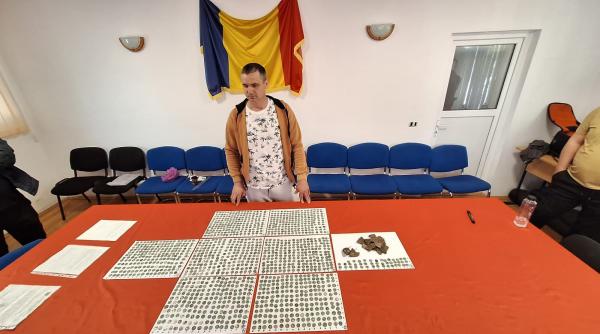 un barbat din giurgiu a iesit sa se plimbe cu un detector de metale si a descoperit un tezaur povestea senzationala a lui marius un barbat din giurgiu a iesit sa se plimbe cu un detector de metale si a descoperit un tezaur povestea senzationala a lui marius