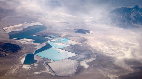 lupta pentru aurul alb din congo sua si china vor acces la un depozit urias de litiu bill gates si jeff bezos intra in proiect lupta pentru aurul alb din congo sua si china vor acces la un depozit urias de litiu bill gates si jeff bezos intra in proiect