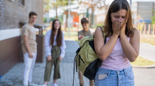 scoala a devenit un loc in care elevii se simt in pericol un copil din trei sufera in tacere din cauza bullying ului scoala a devenit un loc in care elevii se simt in pericol un copil din trei sufera in tacere din cauza bullying ului