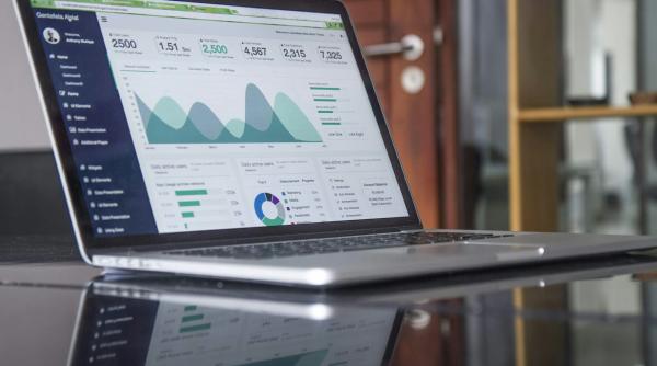 meseria de operator introducere validare si prelucrare date poarta catre un viitor profesional digitalizat meseria de operator introducere validare si prelucrare date poarta catre un viitor profesional digitalizat