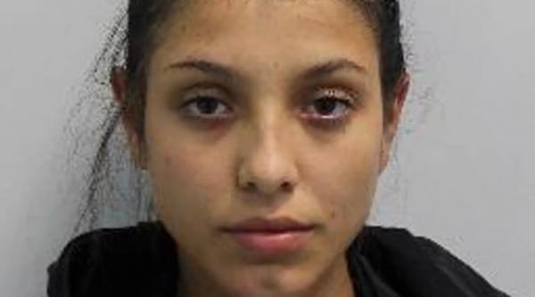 la londra o romanca de 20 de ani a furat cosmetice de 140 000 de euro pentru uz personal ce au vazut pe camere politistii