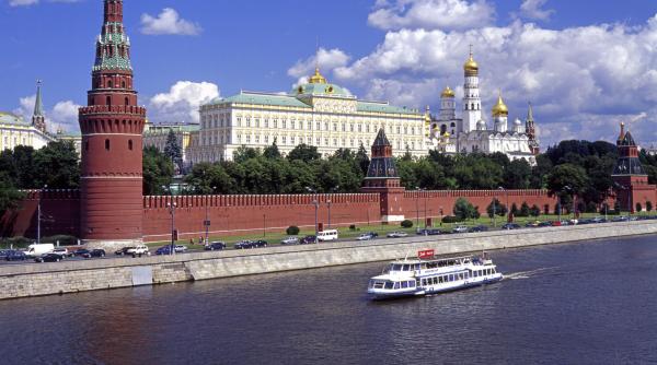 primele reactii de la kremlin dupa ce trump a anuntat ca muta doua submarine nucleare mai aproape de rusia