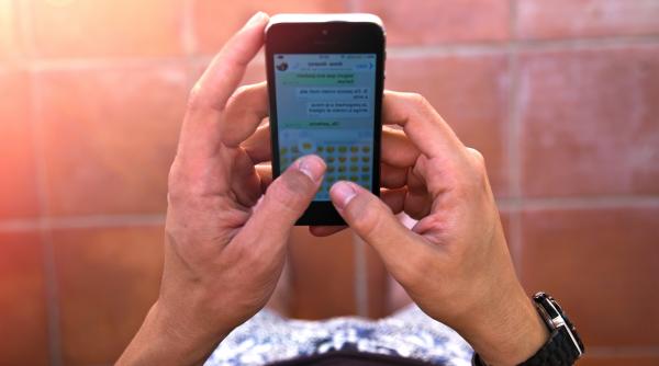 dupa ce a interzis zeci de mii de site uri acum rusia restrictioneaza accesul la whatsapp si telegram sabotaj si terorism