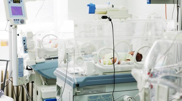 nou nascuti morti intr un spital din italia din cauza unei bacterii aflate in detergentul de vase cu care se spalau biberoanele