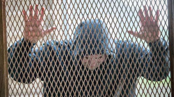 rapiri rascumparari impuscaturi marturii din interiorul retelelor de trafic de migranti ori bani ori puscarie