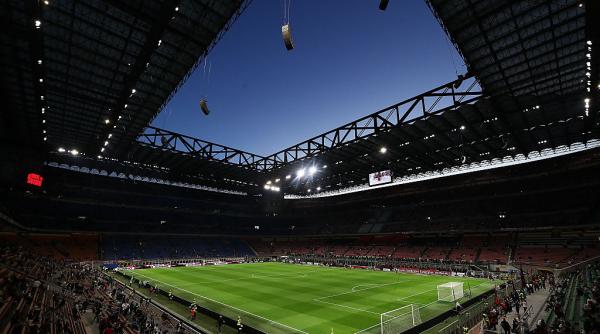 Consiliul din Milano a aprobat vânzarea stadionului San Siro dupa 11 ore de negocieri. Cât vor plăti AC Milan şi Inter Milano