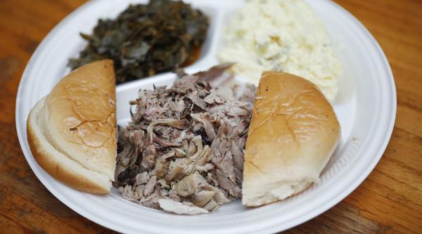 cat costa mancarea la cantina de studenti in bucuresti reactia unui tanar la pretul unui meniu cu ciorba si felul doi a ajuns virala