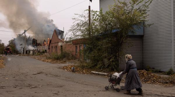 avertismentul lui zalujnii pentru ue razboiul bate la usile vecinilor nostri sunt vecini cu noi pe un etaj ingust numit europa